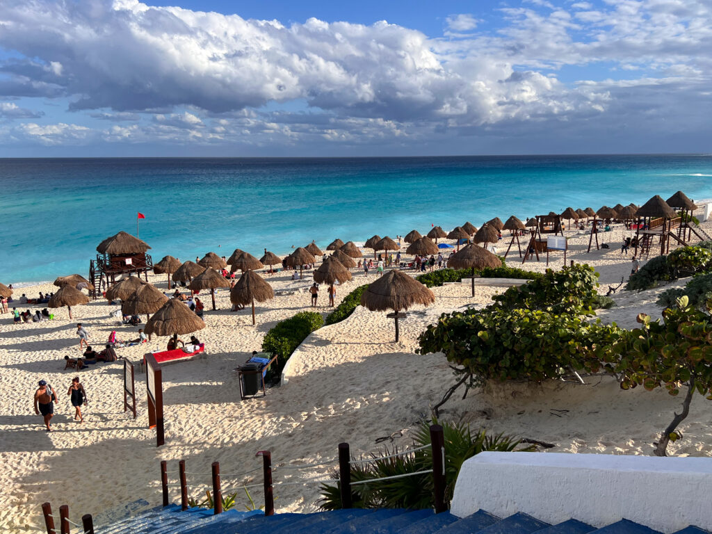 Playa-Delfines-Cancun